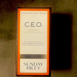 Sunday Riley
C.E.O. 15% Vitamin C Brightening Serum